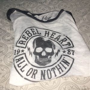 Half sleeve thin shirt